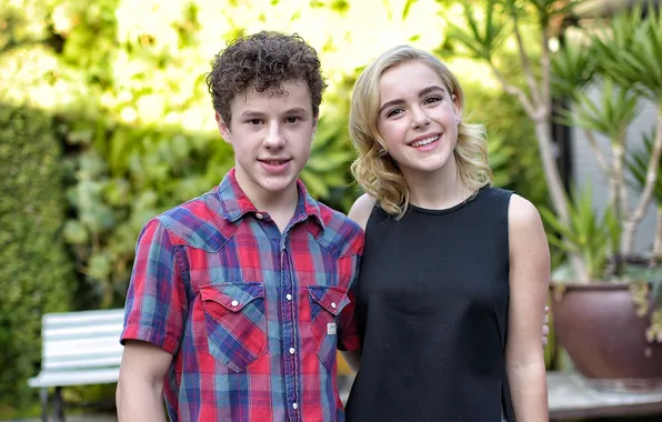 Girl, Nolan Gould, Kiernan SHIPKA, Child Star Psychologist, Kiernan Shipka, Nolan Gould
