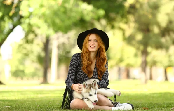 Picture girl, Park, dog, actress, Bella Thorne