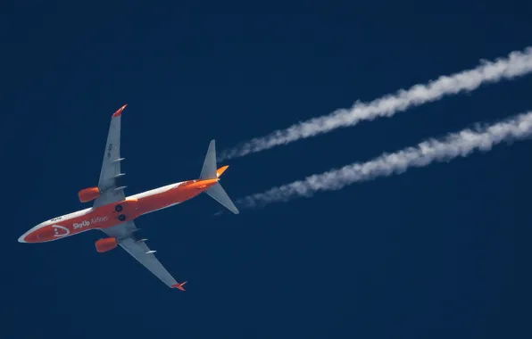 Picture The plane, Boeing 737, Airliner, In flight, Contrail, SkyUp Airlines, Boeing 737-8H6