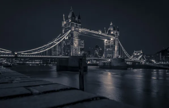 Picture Night, London, Suspension Bridge