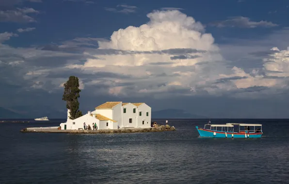 Sea, summer, the sky, clouds, house, people, tree, stay