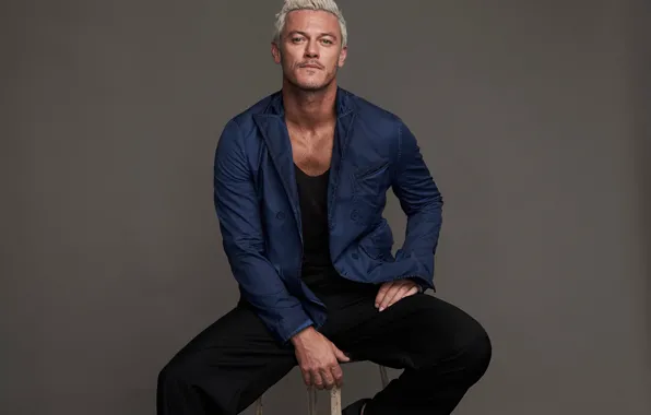 Picture background, actor, shirt, photoshoot, pants, posing, blonde, on the chair