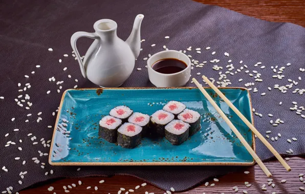 Figure, sauce, sesame, rolls