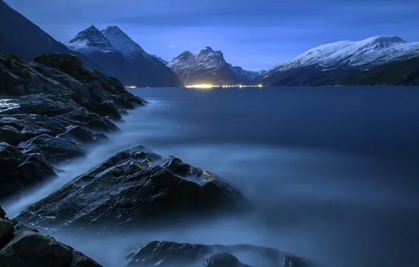 Picture mountains, night, lake