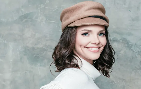 Picture pose, smile, makeup, actress, cap, hair, makeup, Elizaveta Boyarskaya