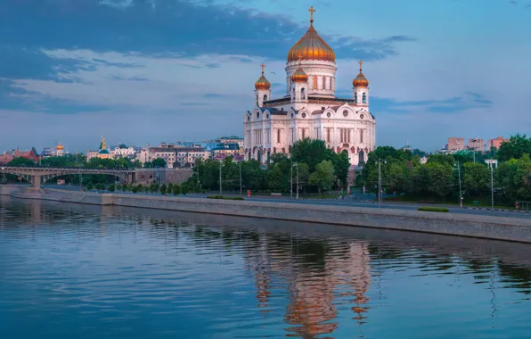 Trees, bridge, river, Moscow, Cathedral, temple, Russia, promenade