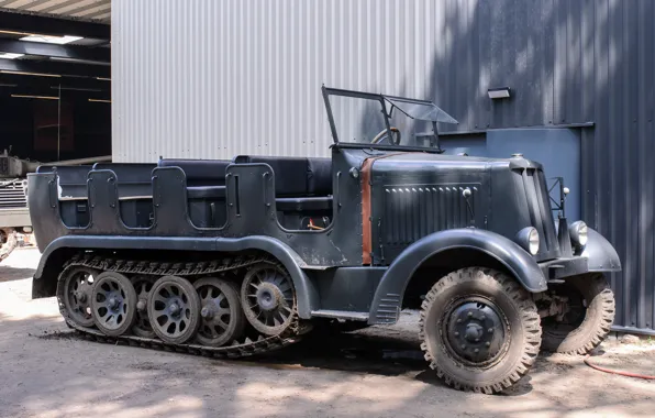 Tractor, artillery, half-track, Sd Kfz 6