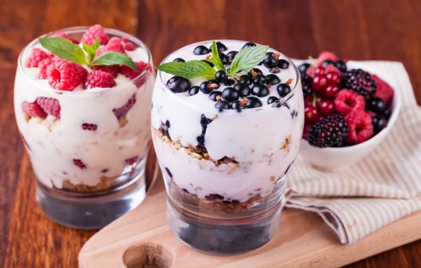 Berries, dessert, cereal, yogurt