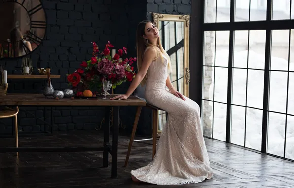 Picture look, girl, flowers, pose, smile, figure, dress, mirror