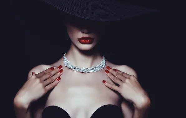 Picture fashion, hat, Lips painted, haute couture, diamond chain