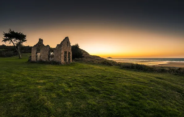 Picture sea, beach, the sky, grass, house, sunrise, devastation, island