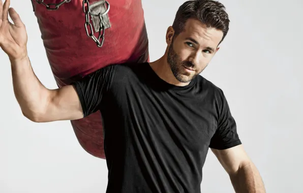 Picture sport, t-shirt, chain, photographer, actor, pear, Ryan Reynolds, Ryan Reynolds