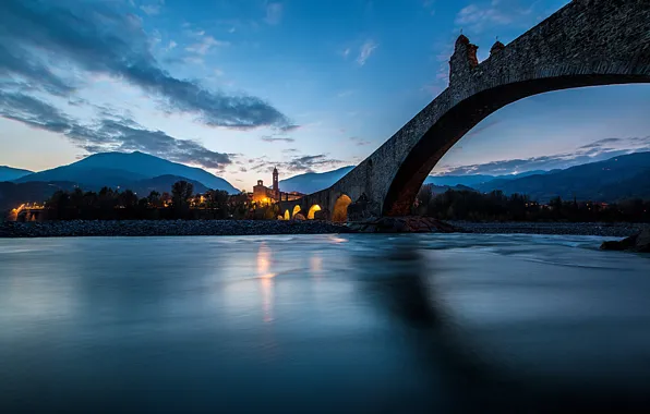 Picture bridge, river, the evening, Italy, the city. chapel