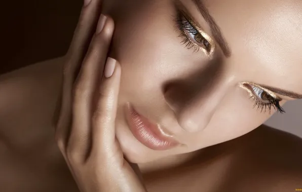 Look, face, mood, hands, lips, fingers