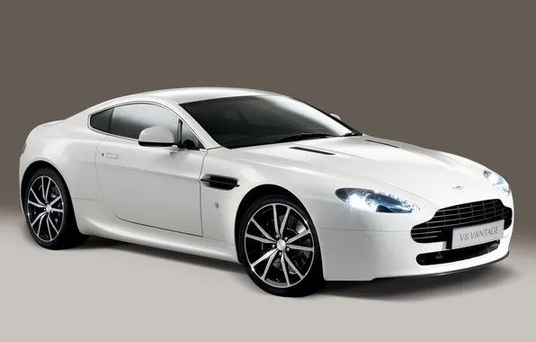 Picture white, Aston Martin, Vontage