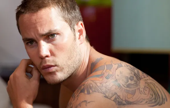 Tattoo, actor, shoulder, Taylor Kitsch, Taylor Kitsch, Especially dangerous, Savages