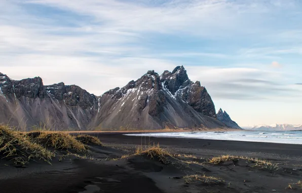 Sea, mountains, Iceland