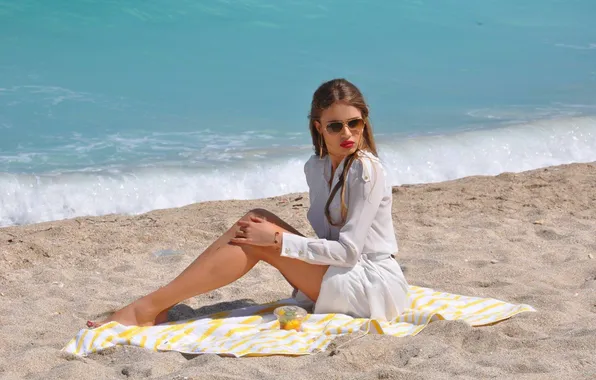 Picture girl, sexy, beach, legs, beautiful, model, gorgeous, long-haired