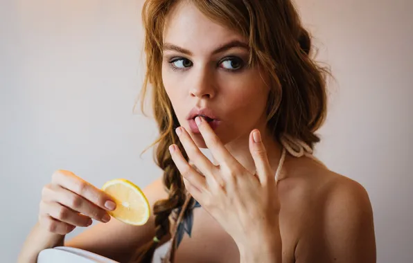 Look, girl, face, background, lemon, model, hands, fingers