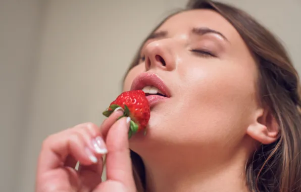 Picture face, berries, model, strawberry, lips, Sybil Luminatta