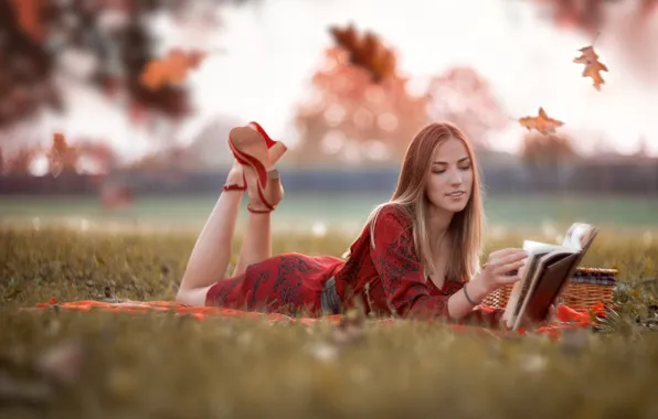 Picture girl, book, Natalia