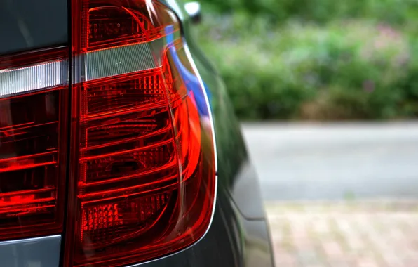 Machine, macro, lights