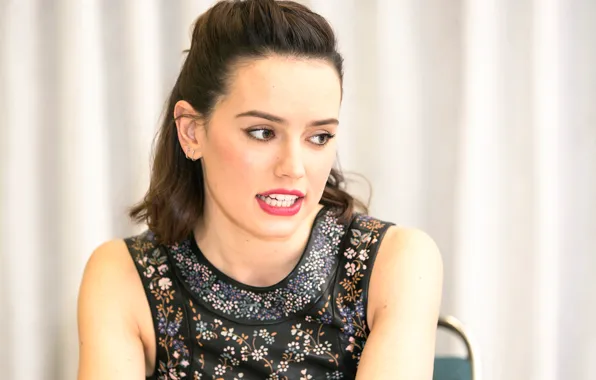 Picture Star wars, 2015, press conference, Daisy Ridley, Daisy Ridley