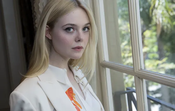 Elle Fanning, El Fanning, Teen Spirit