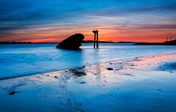 Sea, the sky, clouds, sunset, tide, the skeleton
