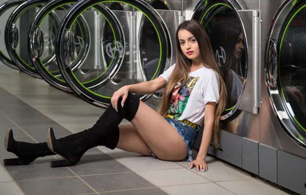 Picture girl, shorts, legs, beautiful, cute, boots, laundry, alexis contreras