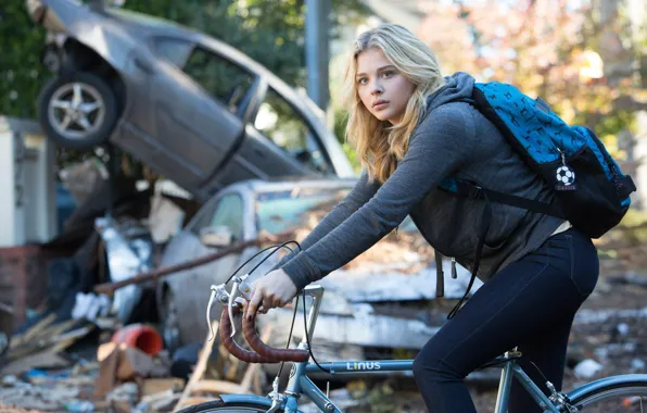 Postapokalipsis, Bike, Chloe Grace Moretz, Chloe Grace Moretz, Chloe Grace Moretz, Chloe Moretz, Backpack, The …