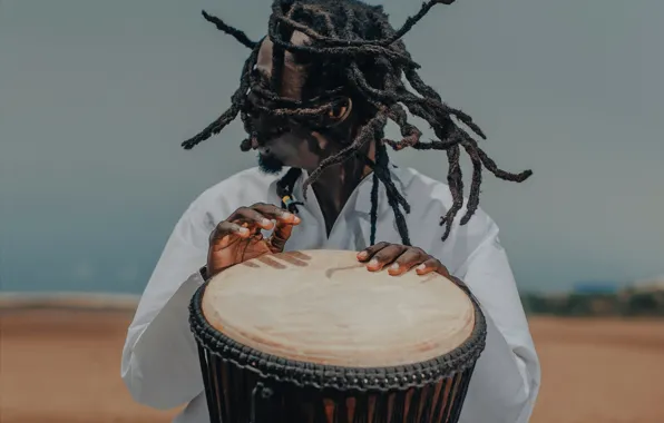 DRUM, HANDS, MALE, The GAME, MOOD, HAIRSTYLE, DREADLOCKS, JEMB
