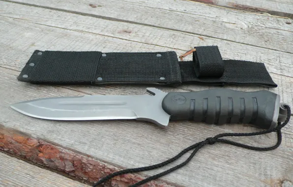 Knife, &quot;the Storm&quot;, one of the options of the knife, Anti-sabotage