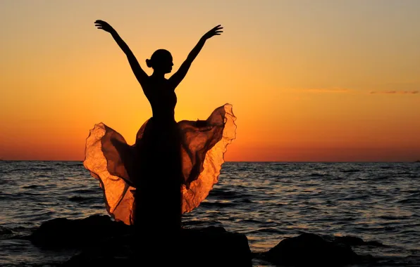 DRESS, SUNSET, SILHOUETTE, photographer Igor Yuryev