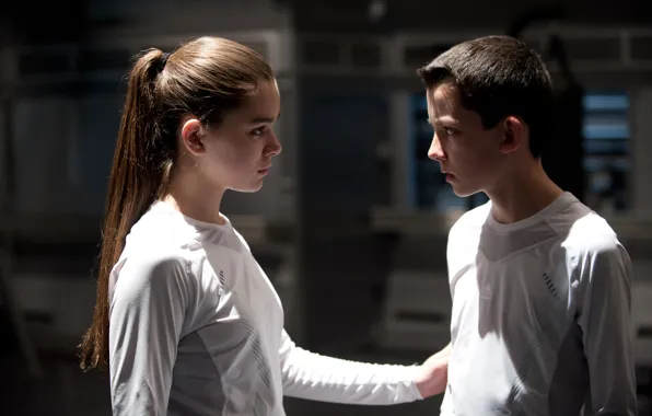 The Game Ender, Hailee Steinfeld, Asa Butterfield