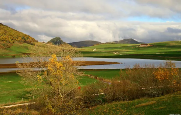 The sky, grass, clouds, mountains, lake