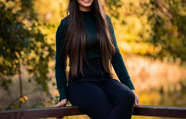 The fence, Smile, Jeans, Hair, Dominica, Sweater, Sitting