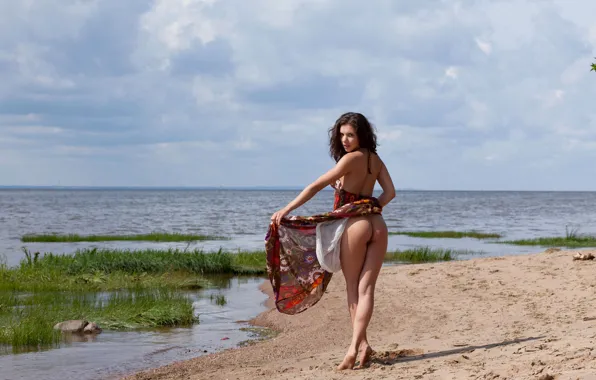 River, dress, henessy
