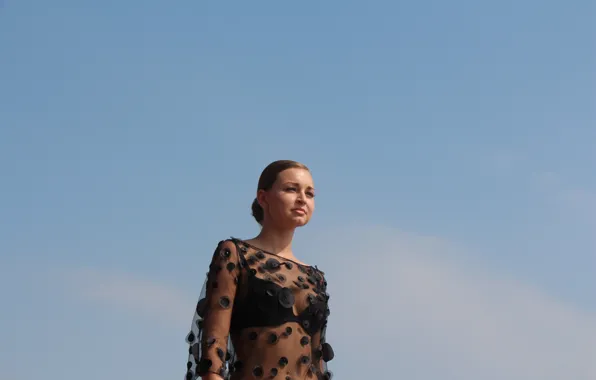 Girl, Fashion, The show