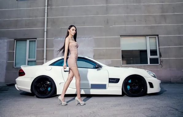 Look, Girls, Mercedes, Asian, beautiful girl, white car, goes over the machine