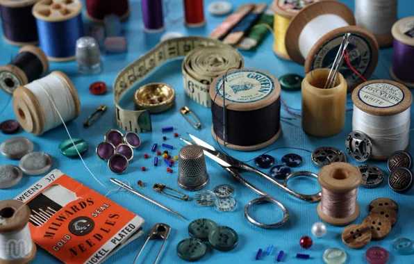 Picture thread, scissors, button, needle, pin, centimeter, sewing, thimble