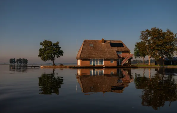 Roof, the sky, water, light, trees, comfort, reflection, blue
