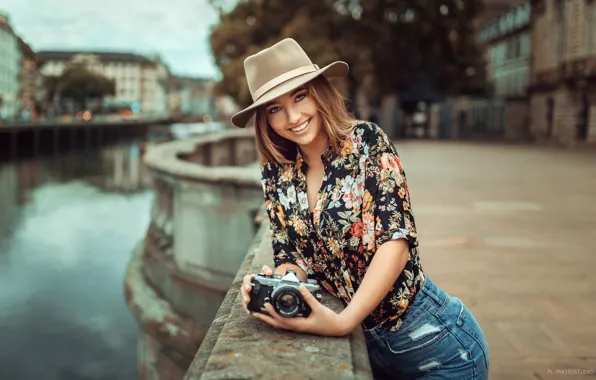 Smile, hat, Lods Franck, Méline