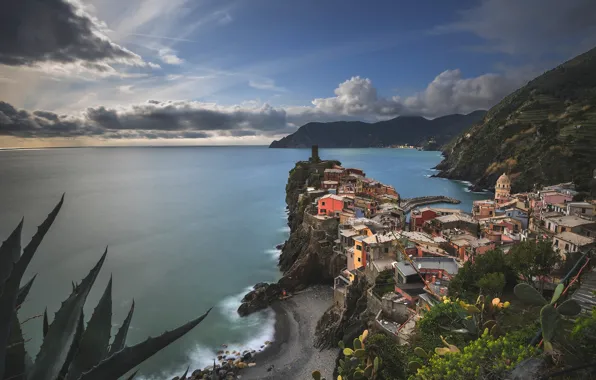 Sea, mountains, coast, building, Italy, Italy, The Ligurian sea, Vernazza