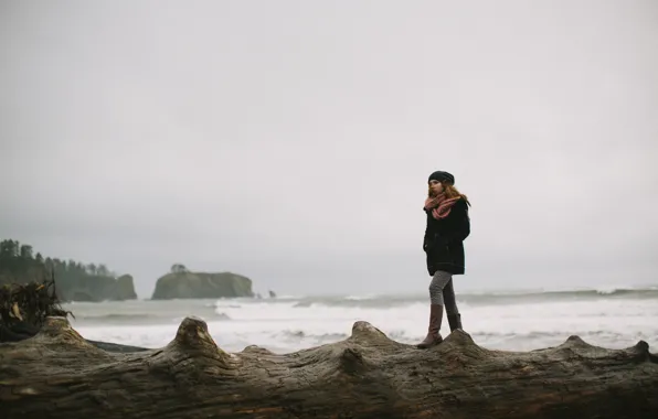 Picture girl, loneliness, the ocean, shore, Danielle