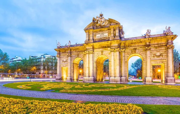 Spain, Madrid, Puerta De Alcalá, Independence Square