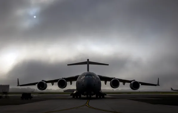 Picture the airfield, C-17, American strategic military transport aircraft