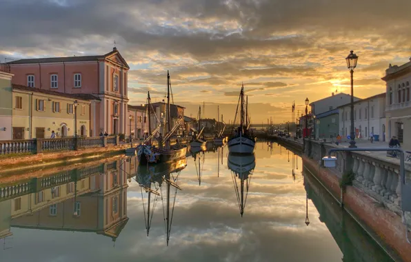 Picture the city, home, boats, morning, channel, Portugal, Alexander Shandov