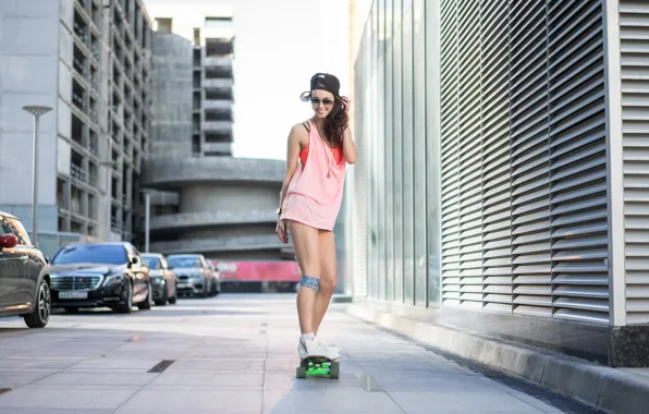 Picture girl, the city, smile, style, skate