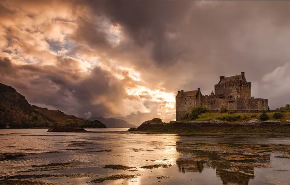 Clouds, lake, reflection, castle, island